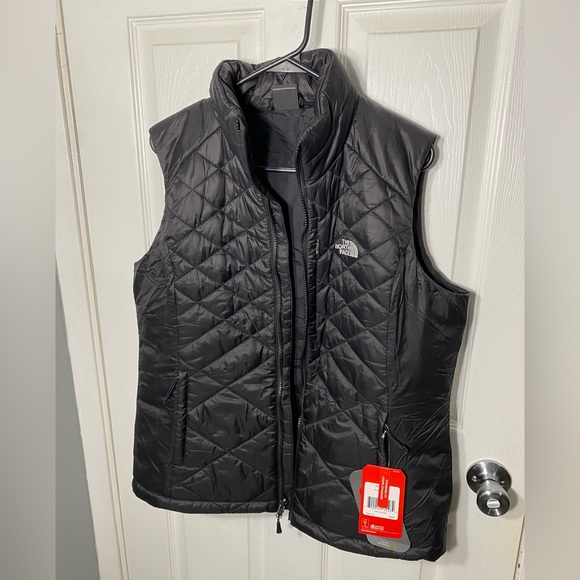 The North Face Jackets & Coats The North Face Quilted Vest Large